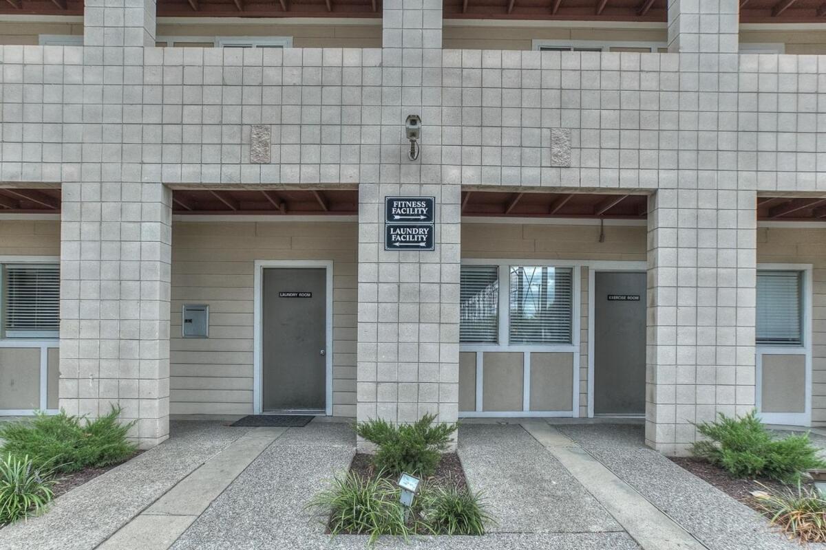 Walk To Broadway Riverfront Condo With Pool Nashville Eksteriør bilde