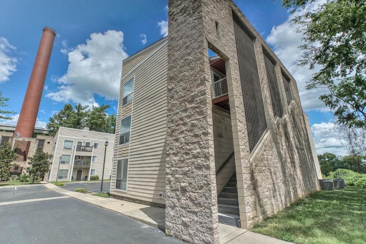 Walk To Broadway Riverfront Condo With Pool Nashville Eksteriør bilde