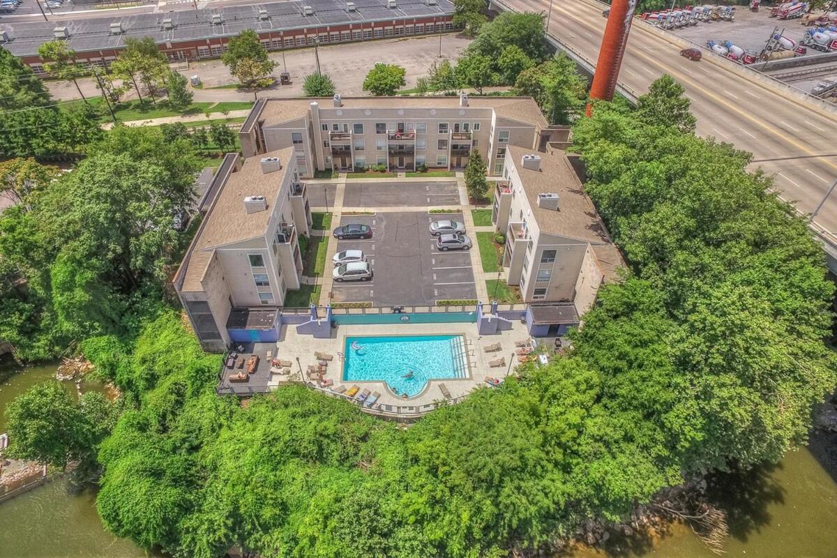 Walk To Broadway Riverfront Condo With Pool Nashville Eksteriør bilde